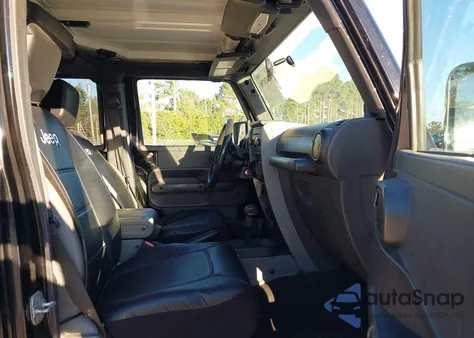 2010 Jeep Wrangler Unlimited Sport z USA, uszkodzony, nr VIN 1J4BA3H19AL204178